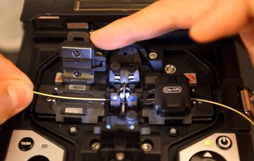 Fusion Splicing vs. Mechanical Splicing for FTTH Networks